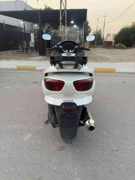 السلام عليكم…
للبيع فورزا 08 موديل 2009
6 كير 3 تحويلات 
نظام ABS…تدفئه يدات…جامه طويله 
ماشيه 36 حقيقي
صالنصه رياضي
دراجه حاويه مكفوله مثل ما واضح بالصور
مكان الدراجه الديوانيه حي الجامعه
السعر 14 $
***********
