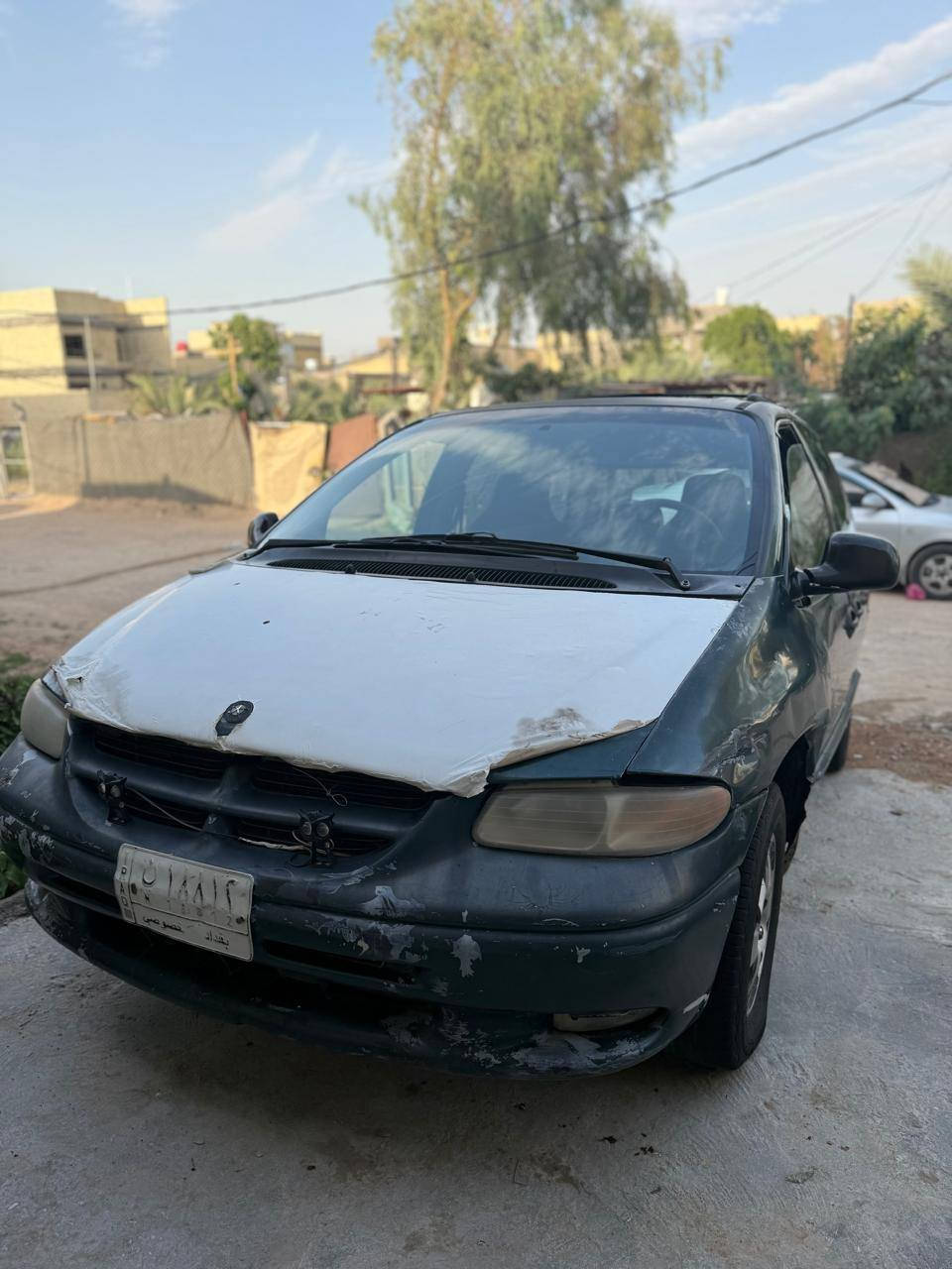 سلام عليكم دوج كرفان موديل 2000 سبعه راكب رقم بغداد سعر 35 وبيها مجال المكان نجف *********** شرط المداور
