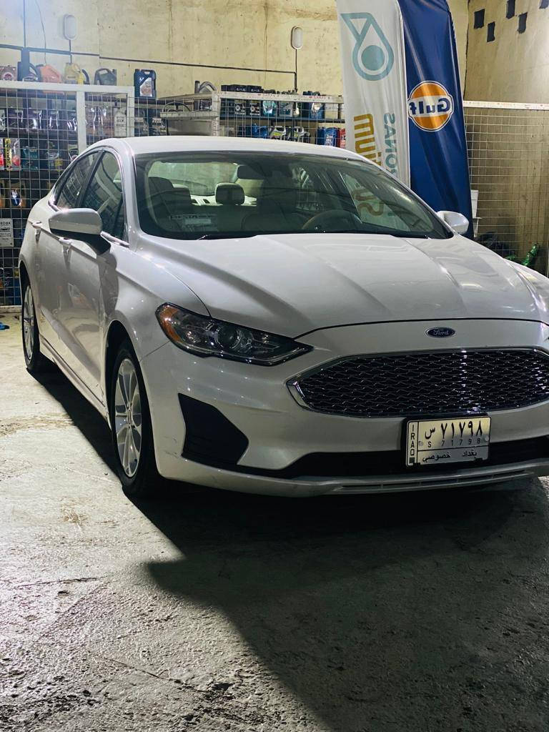 السلام عليكم
بيع مستعجل  

Ford Fusion 2020 Hybrid SE .
فورد فيوجن هايبرد 

مواصفات السيارة : 
- كشنات كهرباء
- داخل اسود وبيج
- هاندبريك بصمة
- تحكمات ستيرن
- كير ماوس
- تبريد قطعتين
- رادار امامي
-توقف ذاتي عن الاقتراب
- رادارات جانبية ( نقطة عمياء )
- رادار خلفي 
- كاميرا 
- فتح النوافذ وغلقها من البصمة
- تحديد مسار 

السيارة ماشية 60 
السعر 140 وبيها مجال 
السيارة رقم بغدادباسمي تحويل مباشر 

ضرر السيارة من الخلف قبق جنطة بلادي ابيض والجاملغات الخلفية ع كدهن كما موضح بالصور 
 

***********
***********
