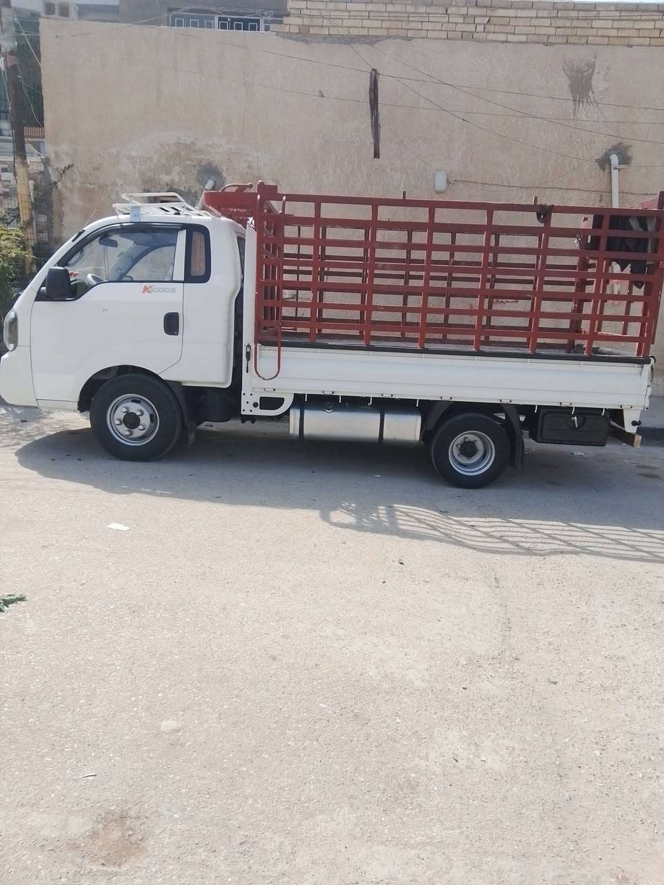 السلام عليكم كيا فحل للبيع موديل 18 ماشيه 100 عنوان بغداد مدينه الصدر رقم الهاتف ***********
