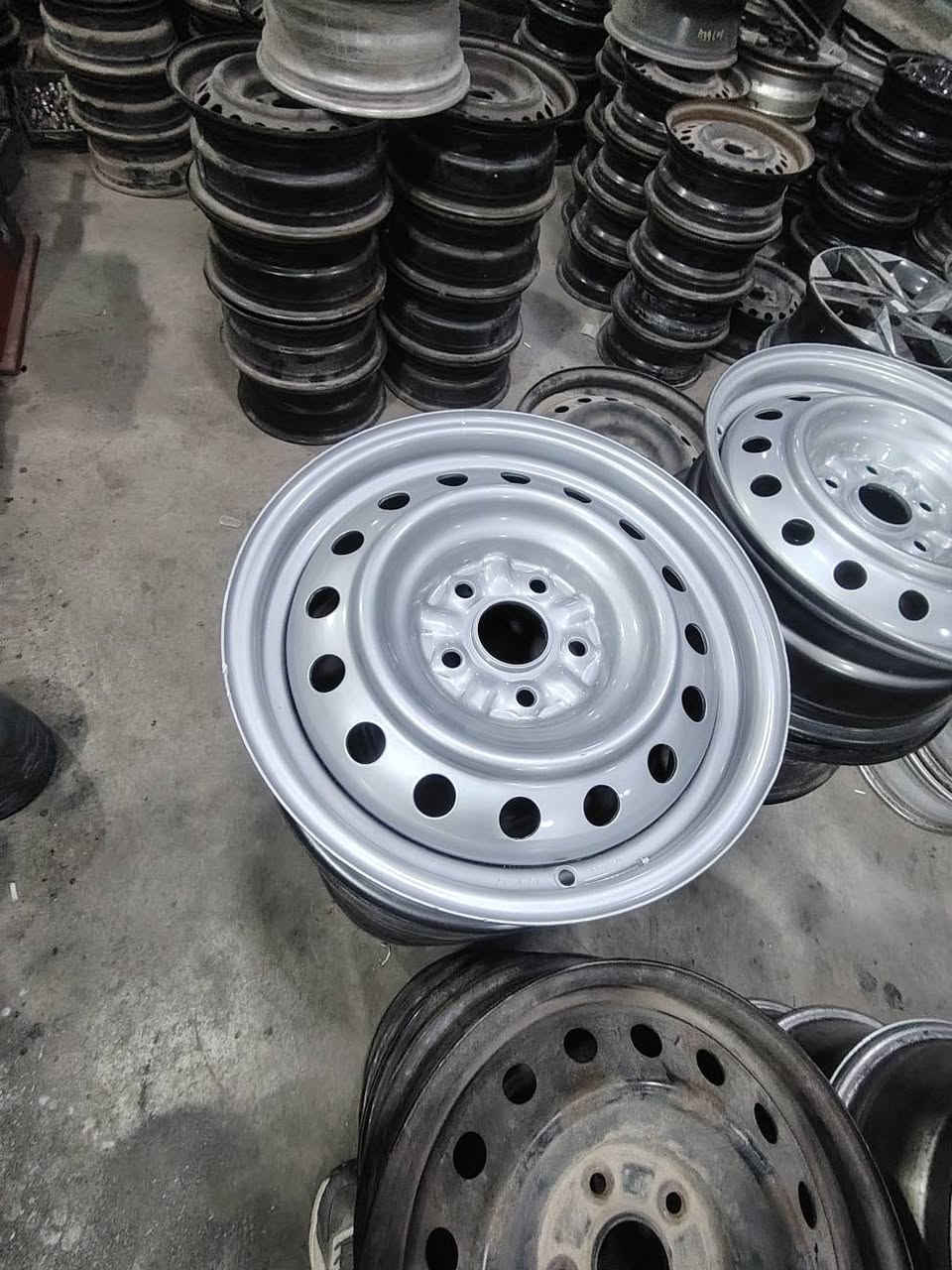 السلام عليكم
ويل كب رنكات ياباني وكوري سبيرات جميع القياسات مراوس هم موجود خدمات ابو حمودي مقابيل الطب العدلي *********** #البصرة البصرة, العراق
