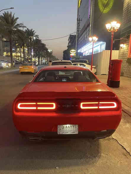 السـلام عليـكم
دوج جالنجر 2020❤️‍🔥
١٩٠ورقه🔥

مواصفات sxt 
ويل 20 srt
ماشيه 86
لون احمر مميز
سيارة وارد امريكي
كير محرك مكفوله سيارة كلش نشطة
محدثه شكل srt 
بيها فقط ملاحظه بلجاملغ الخلفي موضحه بلصور
السياره مكانها بغداد الكراده 
‎*********** راسلني وادلل
