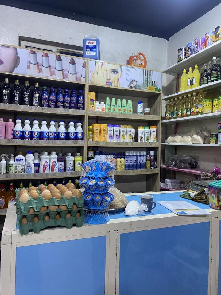 اسواق للبيع
تحتوي على 6 عارضات عمودية 
و3 مجمدات 
وعارضة طرشي وسبلت كنتوري وكامرات
ايجار المحل 150 الف بلشهر
العنوان / النجف الاشرف / المناذرة / نهاية شارع الاطفاء مجاور صيدلية الشهد 
للأستفسار أكثر 
***********
