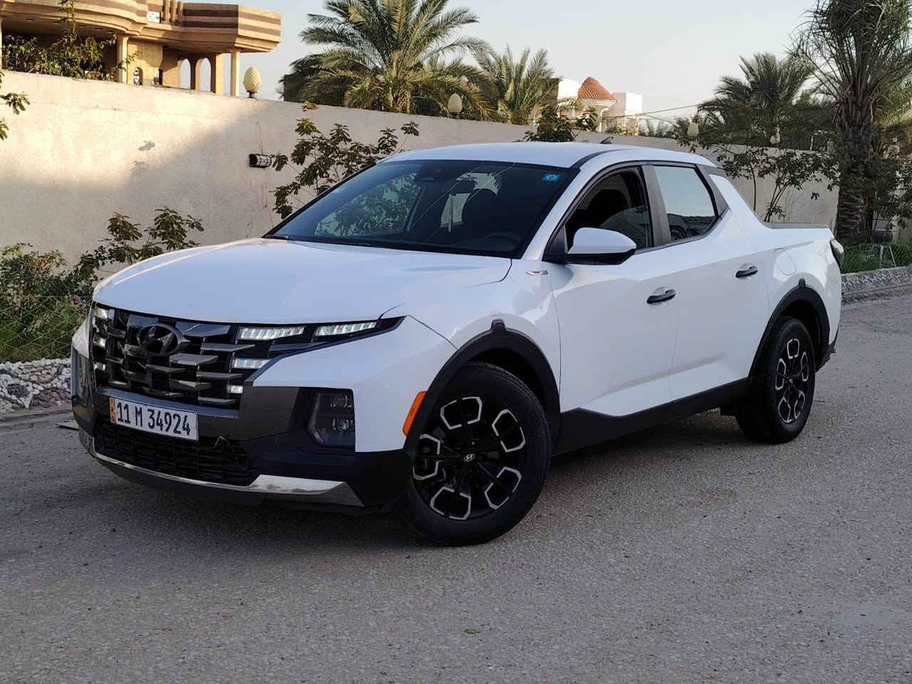 السلام عليكم سانتا كروز
2024 رقم بغداد 
مكينه 2500
حادث جاملغ واحد فقط 
السعر 200
*********** بغداد, العراق
