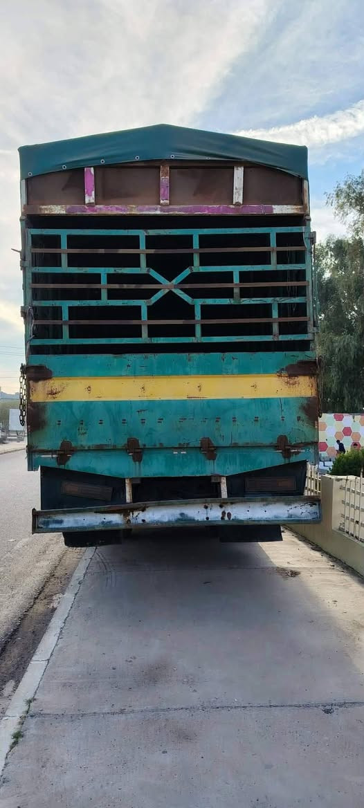 سلام عليكم ورحمة الله وبركاته سياره موديل 2001 تخم تاير كهربائيّات كله شغال رقم الهاتف ***********. العنوان ديالى جلولاء  . السعر خاص
