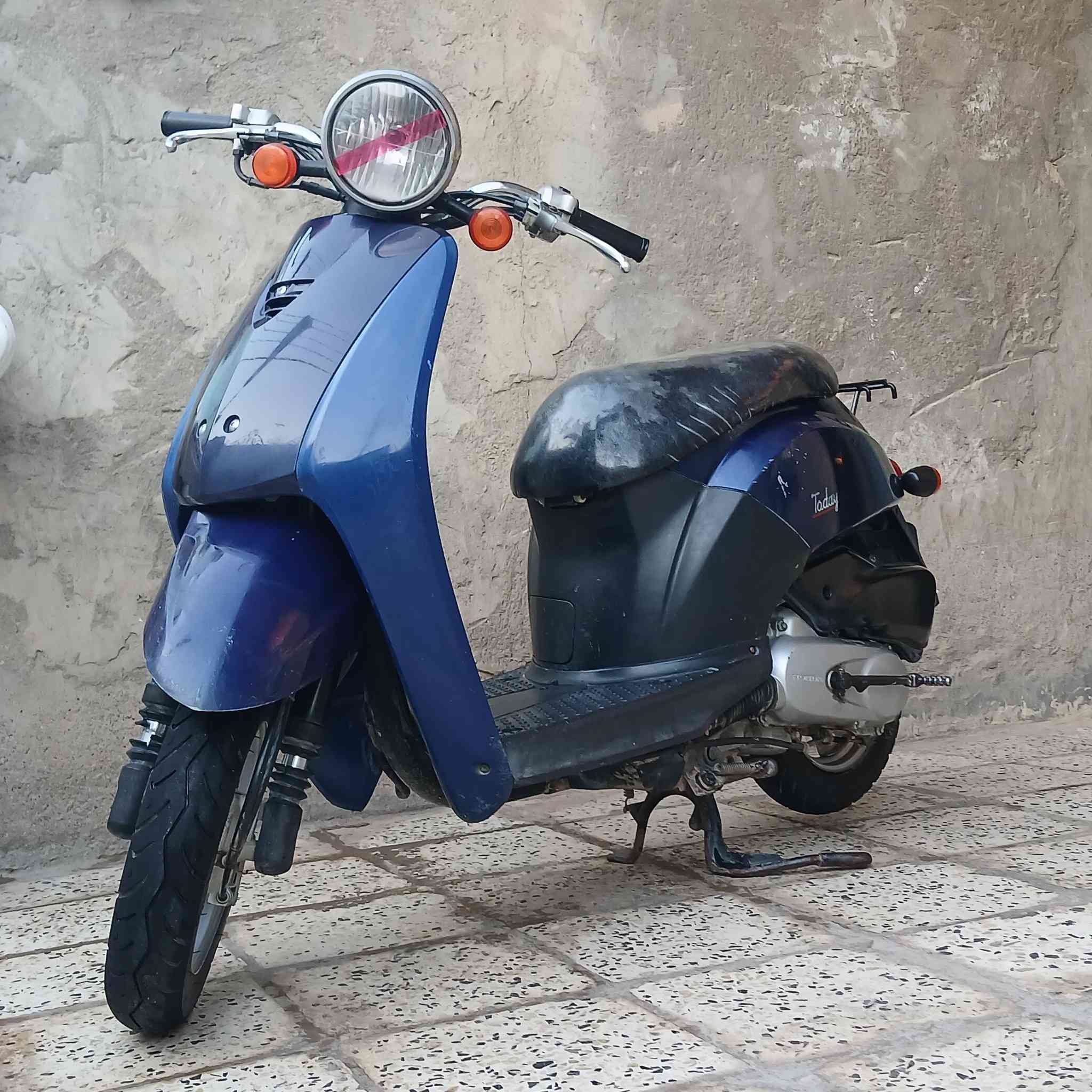 سلام عليكم دراجة فله ياباني للبيع دراجه كامله وحلوه السعر 450 الف وبيه مجال ***********مكاني كوت
