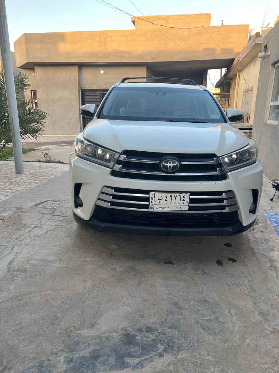 السلام عليكم للبيع هايلندر 2017 ضرر جاملغ امامي وبنيد محرك كير شرط فول مواصفات رقم بغداد الماني بأسمي موديل 2017 مكان تكريت العلم *********** السعر 225$
