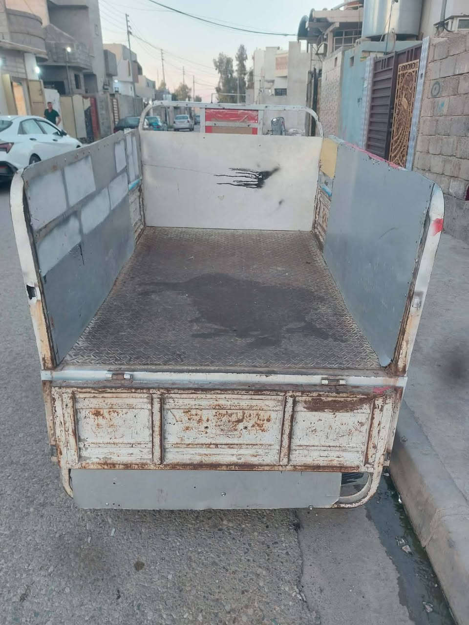 ستوته موديل 17 للبيع شاشه بايرن ميونخ شغاله السعر 950 وبيها مجال شيء قليل***********
