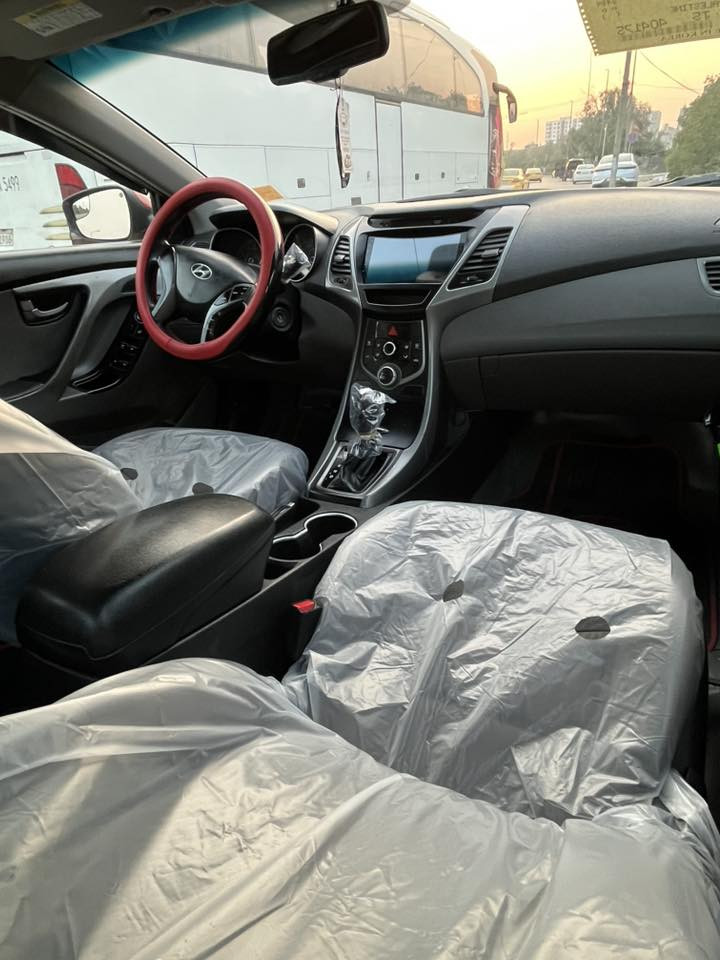 سلام عليكم النترا امريكي موديل ٢٠١٥ للبيع حادثه بنيد فقط بدون دواخل سياره كير مكينة جديده صبغه اولى ليبل واحد ما عده البنيد معروضه ب ١١٢ وبيه مجال بسيط مكاني البياع للاتصال ***********
