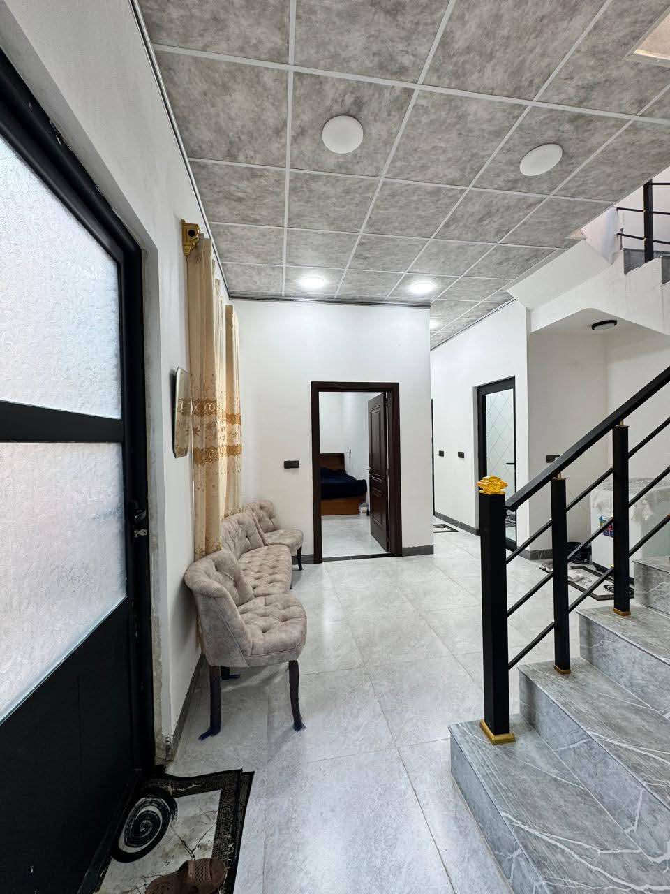 للبيع 
#عقارات_مملكة_الخير 
دار للبيع في حي البلديات 130 متر طابق واحد  
المساحة 130 متر واجهة 6 ونص شروق تام
 سند طابو سكني ملك صرف  
 غرفة نوم وهول واستقبال ومطبخ وصحيات 
لمعرفة السعر اضف تم
للإستفسار اكثر الإتصال

*********** 
***********‏‪
او مراجعة مكتب مملكة الخير للعقار الكائن في سايدين  البحرين قرب قاعة الفخامة للاعراس
