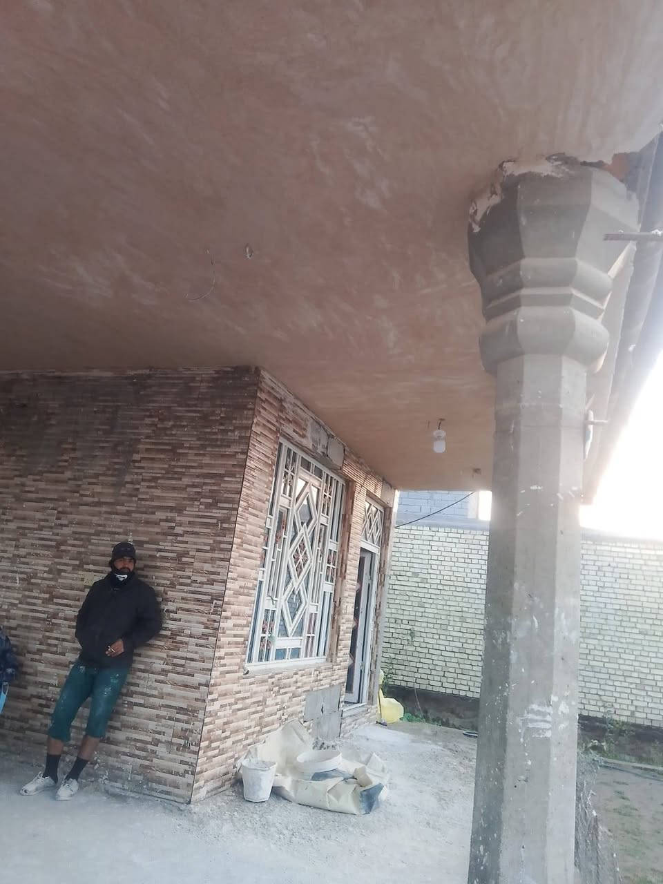 سلام عليكم
شغل /(لبخ سمنت خارجي + تشميع داخل + تصفير مساطر داخل + لبخ جص + بورك +تغليف واجهات فوم وتقطيع حجر) 

الاستفسار/اتصال واتساب (***********)
                                   (***********)
