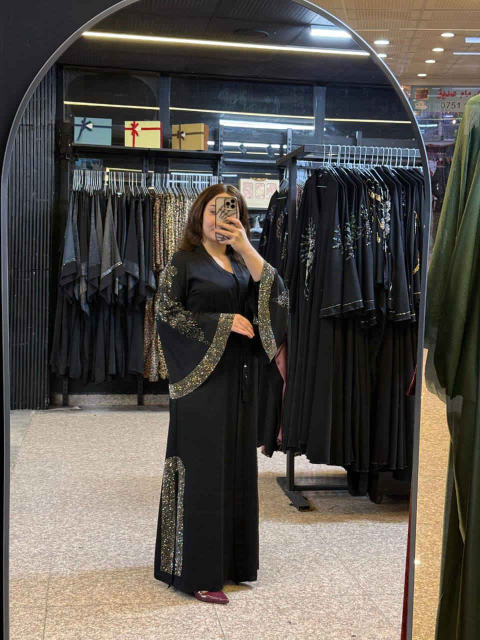 #fashion #عبايات #بغداد #العراق
العيد على الأبواب.. ولحقوا على كشختكم بأرخص عرض للمناسبات! ✨👀تبي تظهرين بأرخص وأفخم إطلالة؟ وفرنا لكِ التريند الخليجي (العباية الشال قطعتين) بسواد فاحم يخطِف الأنظار! 😍 العباية اللي تمنحكِ قوام ممشوق وإنسيابية لا توصف بفضل قماش جرجيت الفرسان الأصلي مع ستراس حراري لامع وناعم. 💎🖤مقاس واحد (فري سايز) يناسب الجميع براحة تامة.قماش ناعم وبارد مثالي لأجواء العيد.❌ انسوا همّ الشحن والغلاء ❌القطعة كاملة مكملة بسعر 35 ألف فقط والشحن مجاني بالكامل! 🛵🏠📥 طريقة الطلب: أرسلي رسالة خاصة فوراً (الاسم، العنوان، ورقم الهاتف) لضمان قطعتكِ قبل إغلاق الحجوزات!


**إذا كنت صاحب هذا الإعلان وتريد حذفه لأي سبب، رجاءا أرسل رسالة إلى الدعم الفني**
