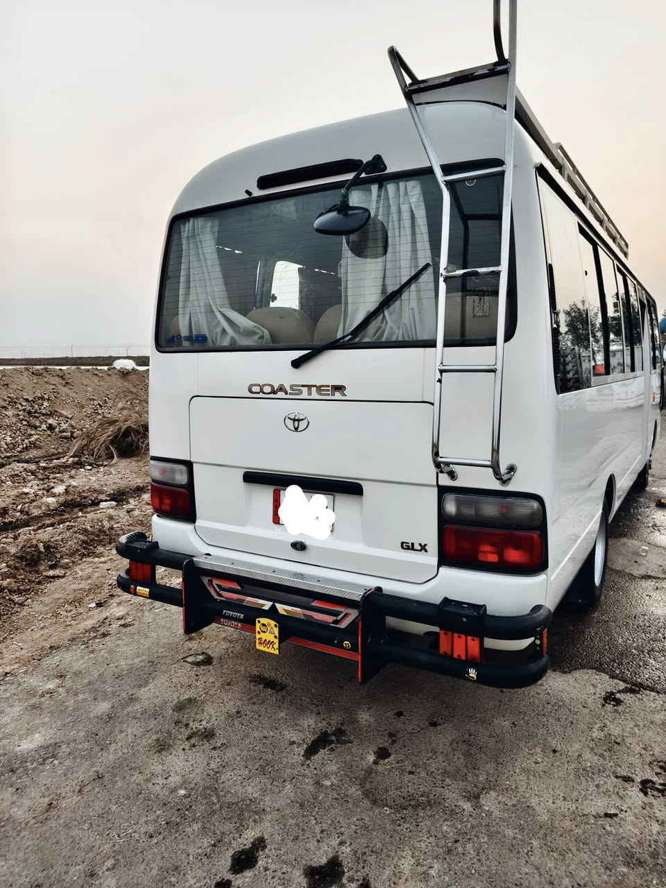 سلام عليكم كوستر للبيع موديل 16كفاله عامه جاهزه للخير رقم بغداد بسمي تحويل ثاني يوم مصفره هيئة وضريبه السعر 390وبيهه مجال مكان السياره العماره الاتصال ع رقم ***********
