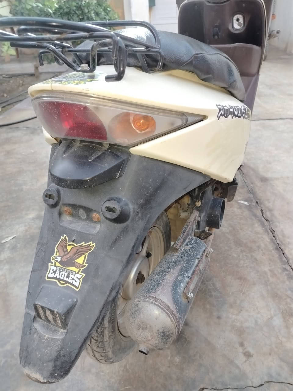 فراشه نضيف للبيع الماطور متكامل من كل النواقص كماليات دواخل السعر 290 وبي مجال
للستفسار :***********
