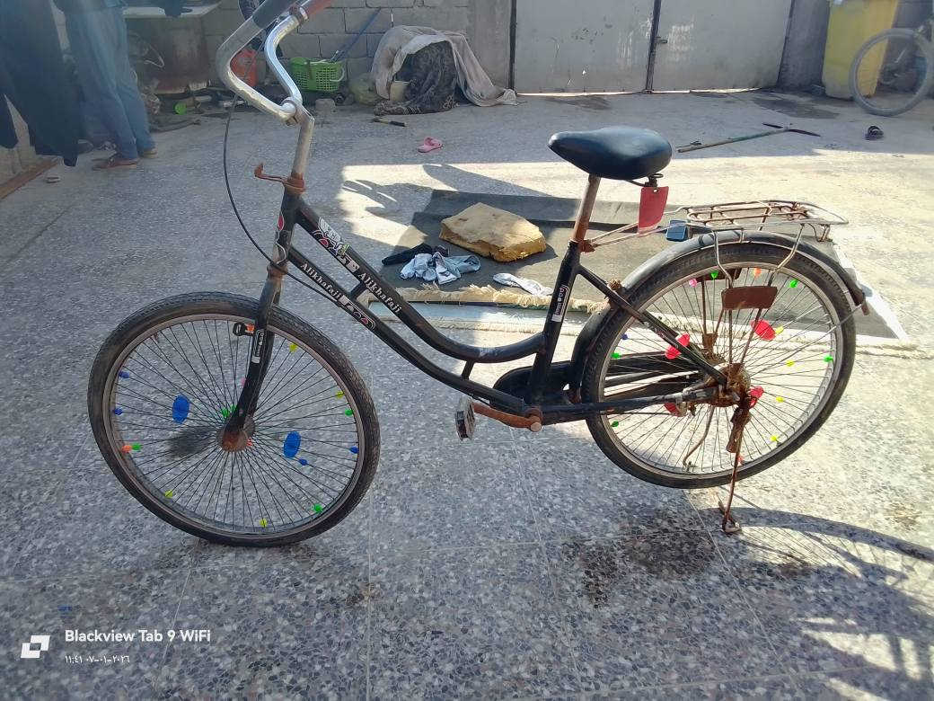 بيسكلات للبيع حجم 26 سعر150ثنينهن الاسو طاك تيوب  الكدام الاحمر كلشي مابي سعر الاحمر 75 والاسود 75 بيهن مجال عنوان بصره ابو الخصيب الرقم ***********
