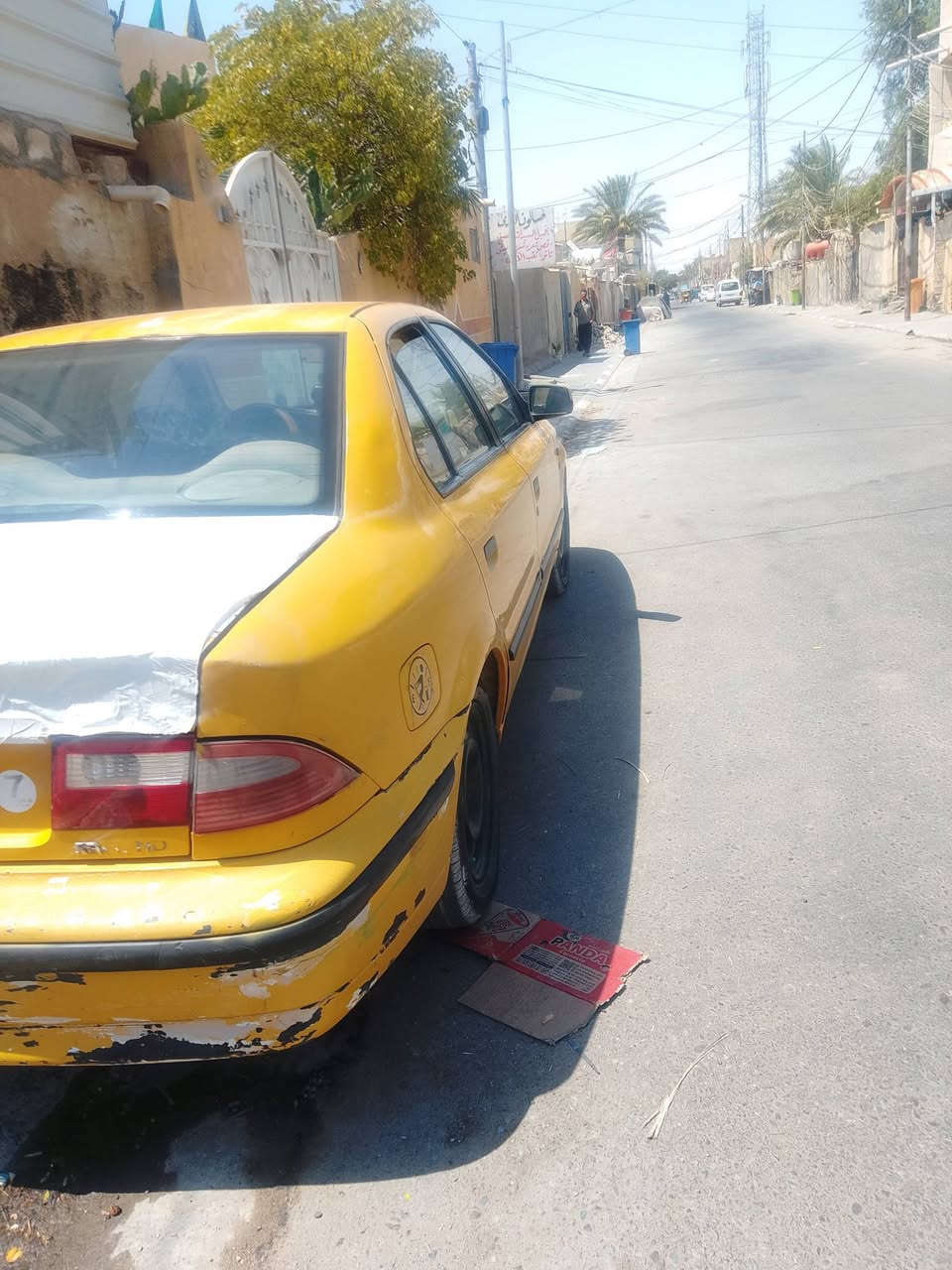 السلام عليكم  سمند 2012 كرستال السياره خير من الله مكينه كير تبريد تخم تاير حداديه خلفي واماي دواخل جديده كهربايات جداد راعيه يريد مداور 28 وبيها مجال 
مكان السياره كربلاء 
***********

