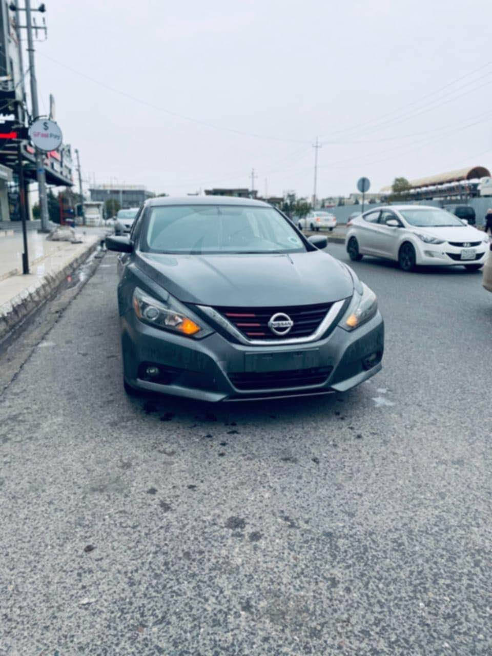 Nissan altima 2018 SR SPECIAL
موسفات.کوشن جلد هیتەر شاشە گەورە لمس بەسمە شغال گێر سوکان  رادار کامیرا ئۆتۆ تحدید سرحە زۆر مواسفاتی تر
بۆیاغ. چوار پارچە سەفحەی سیاق 
، بێ ناوگرتن ، بێ ئێرباگ ..
کامل جایز و بێ مەسرەف ، 
سەیارەکە توند و تۆڵە و هیچ نوقسانیەکی نی یە 
گێر مەکینە تحویل غرامە بەشەرت
٨٥ مایل رۆشتوە
0750 4279423 شقلاوة, أربيل
