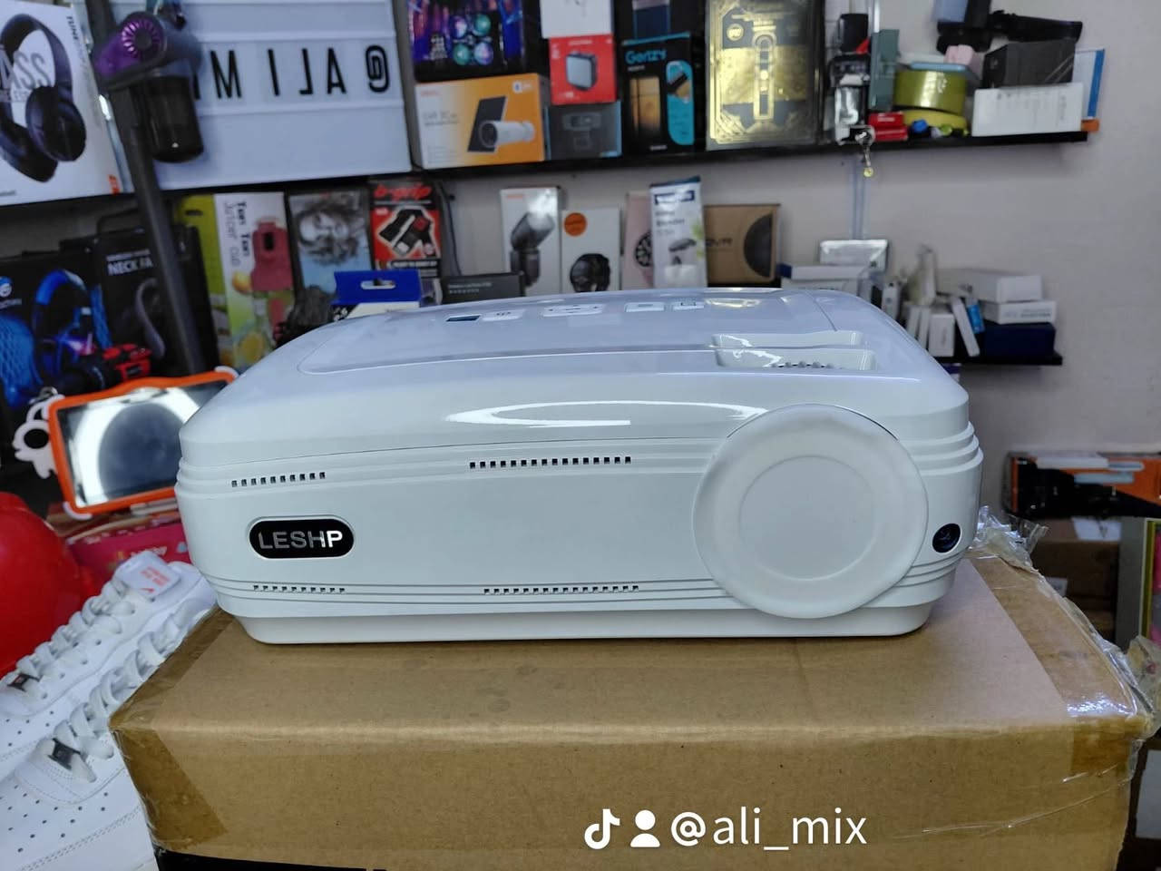 داتا شو عملاقة hd سعرهة ٥٠ وية توصيل


**إذا كنت صاحب هذا الإعلان وتريد حذفه لأي سبب، رجاءا أرسل رسالة إلى الدعم الفني**