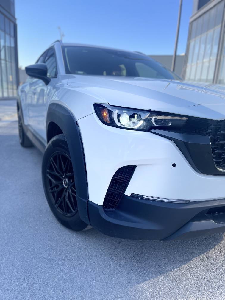 Mazda cx 50 2024 ***********
ڕەنگ سپی مواسەفات . بەسمە . سندوق جەگ . دەبڵ اکسل . ڕادر و خەتی جادە . شاشە و کامێرا . بۆنید و چاملخ بۆیاخە 3مانگ کاتی ماوە نرخی 172 سعری خوار هەموو بازاڕ السليمانية, العراق
