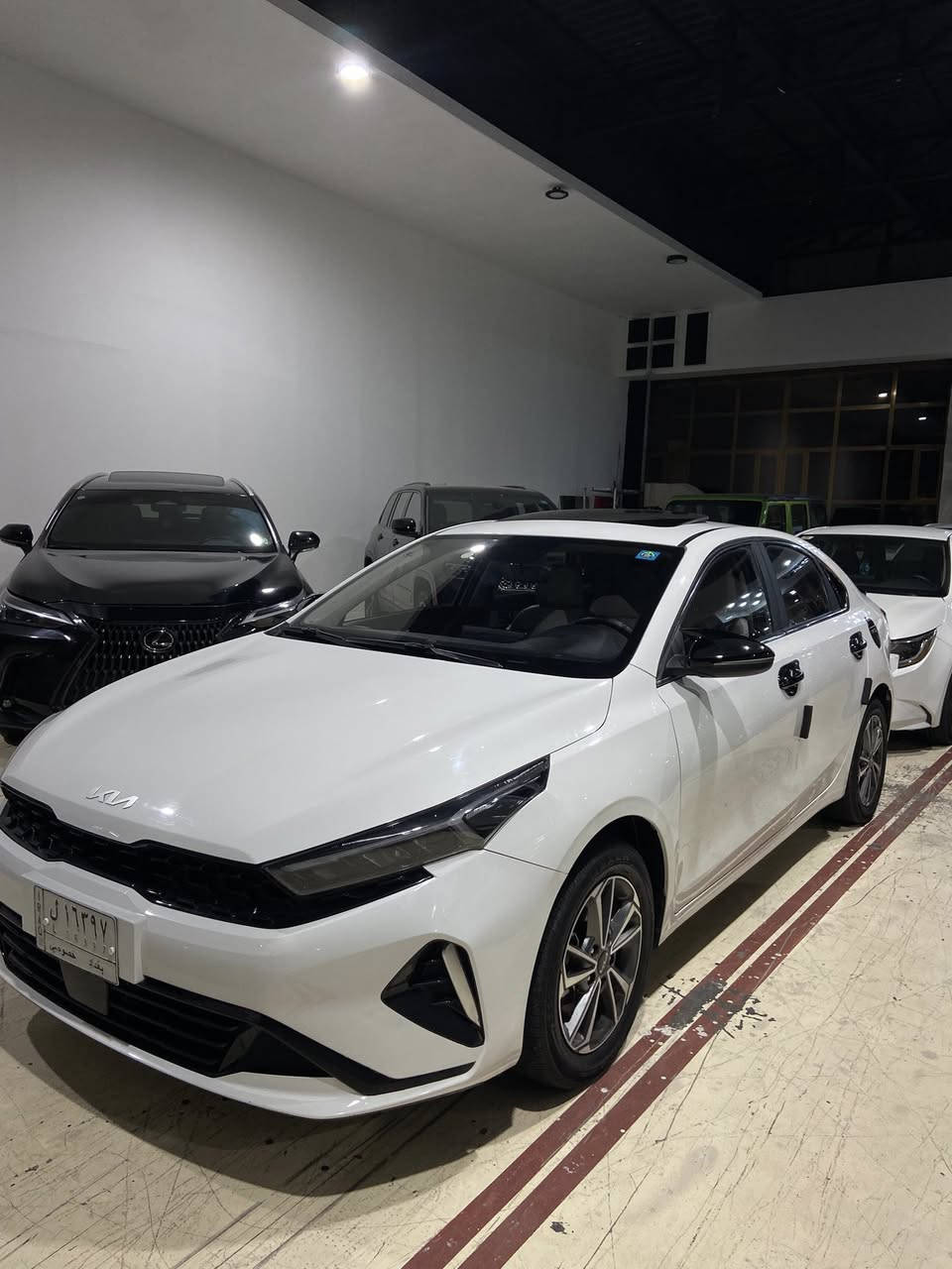 السلام عليكم
كيا k3
موديل 2023
 فول مواصفات
ماشيه 30 الف
بيه شبر بل باب خلفي مال سايق صبغ باقي سياره مكفوله 
رقم بغداد
سعره 142 الف 
رقم ***********
