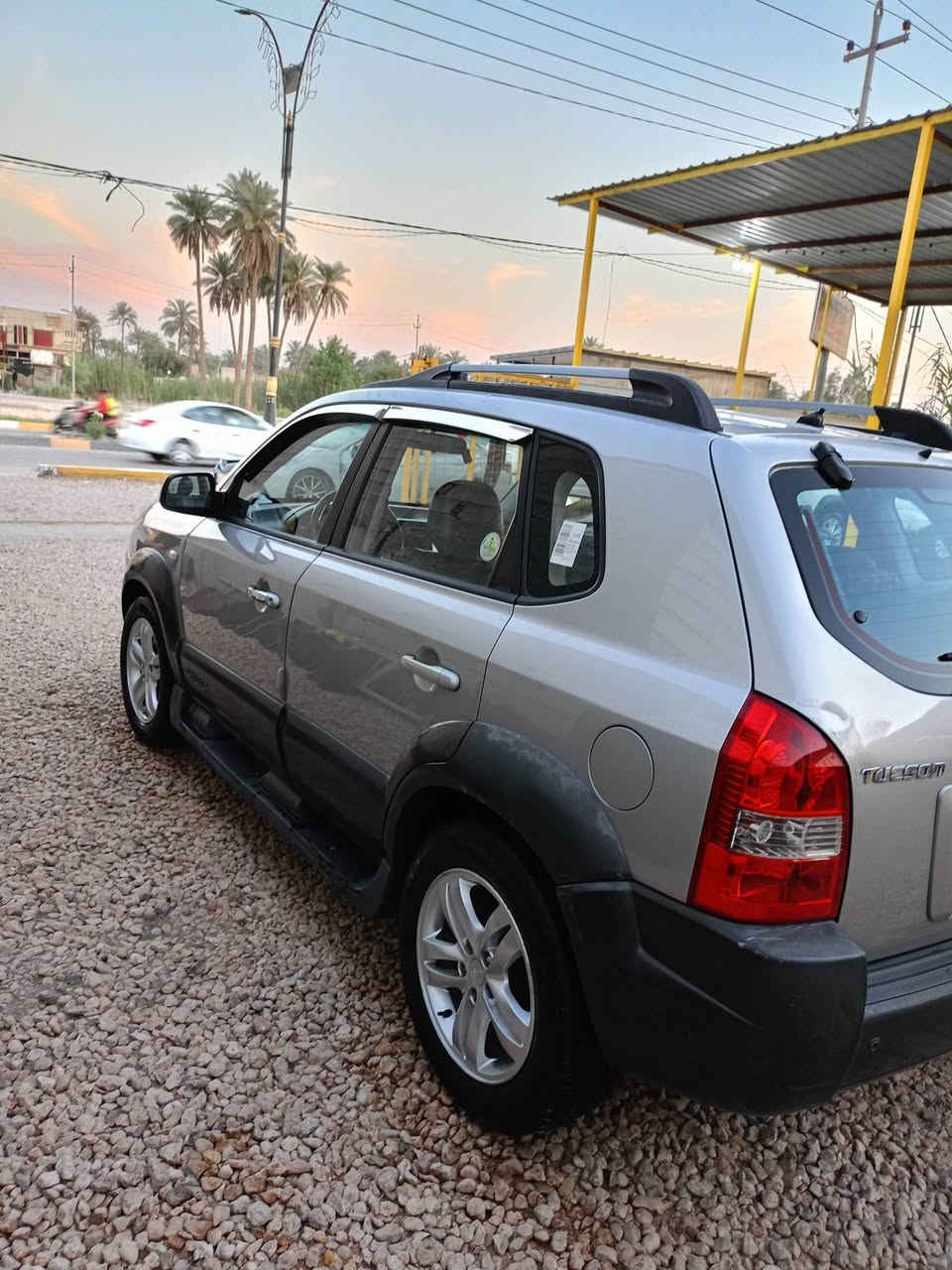 توسان 2009 
خليجي بدون حادث 
سنويه 2030 رقم جديد
بأسمي رقم بغداد 
مكان السيارة كربلاء 
***********
