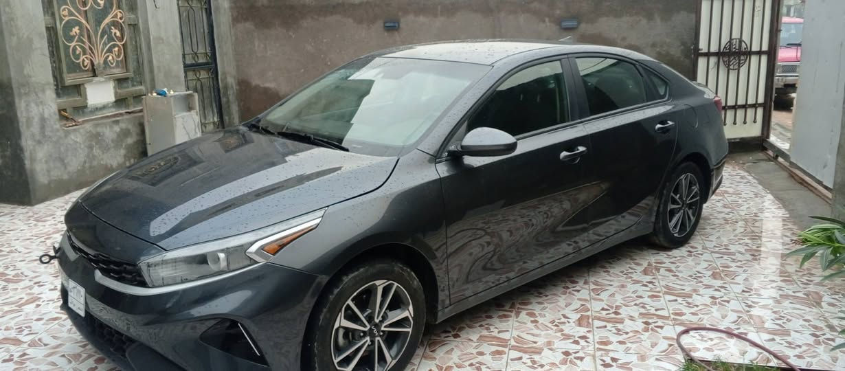 سلام عليكم كيا فورتي 24 دخول جديد 
وارد امريكي مبدل جاملق لمامي وبنيد بدون ضرر داخلي يعني ضرره فقط من لخارج رقم شهداء مثنئ
ابسمي انطي بيه وكاله
سعر 157ولي رايد تفاصيل اكثر يتصل وبيه خير ويدلل
***********
***********
