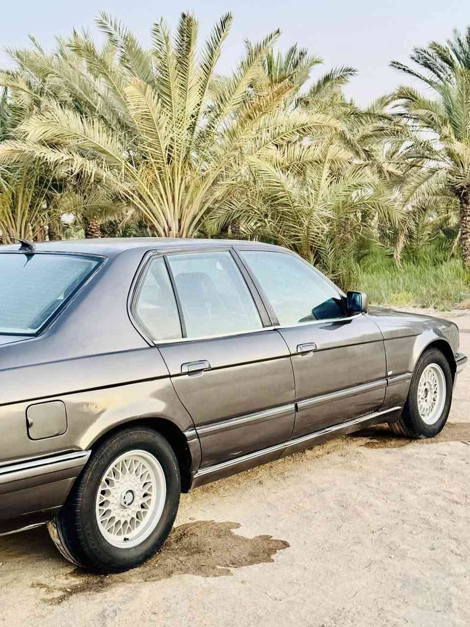 سلام عليكم للبيع بي ئم ٧٣٥ رقم جديد بغداد صبغ عام جماليه محرك ٦ مسكر شرط كير مكينه تبريد شغال فول موصفات فتحه كشن ٢ كهرباء جلد نضيف ويل خليه ارضيه جلد سعر ٥٠ بيع مراوس حسب القناعه ‭***********‬
