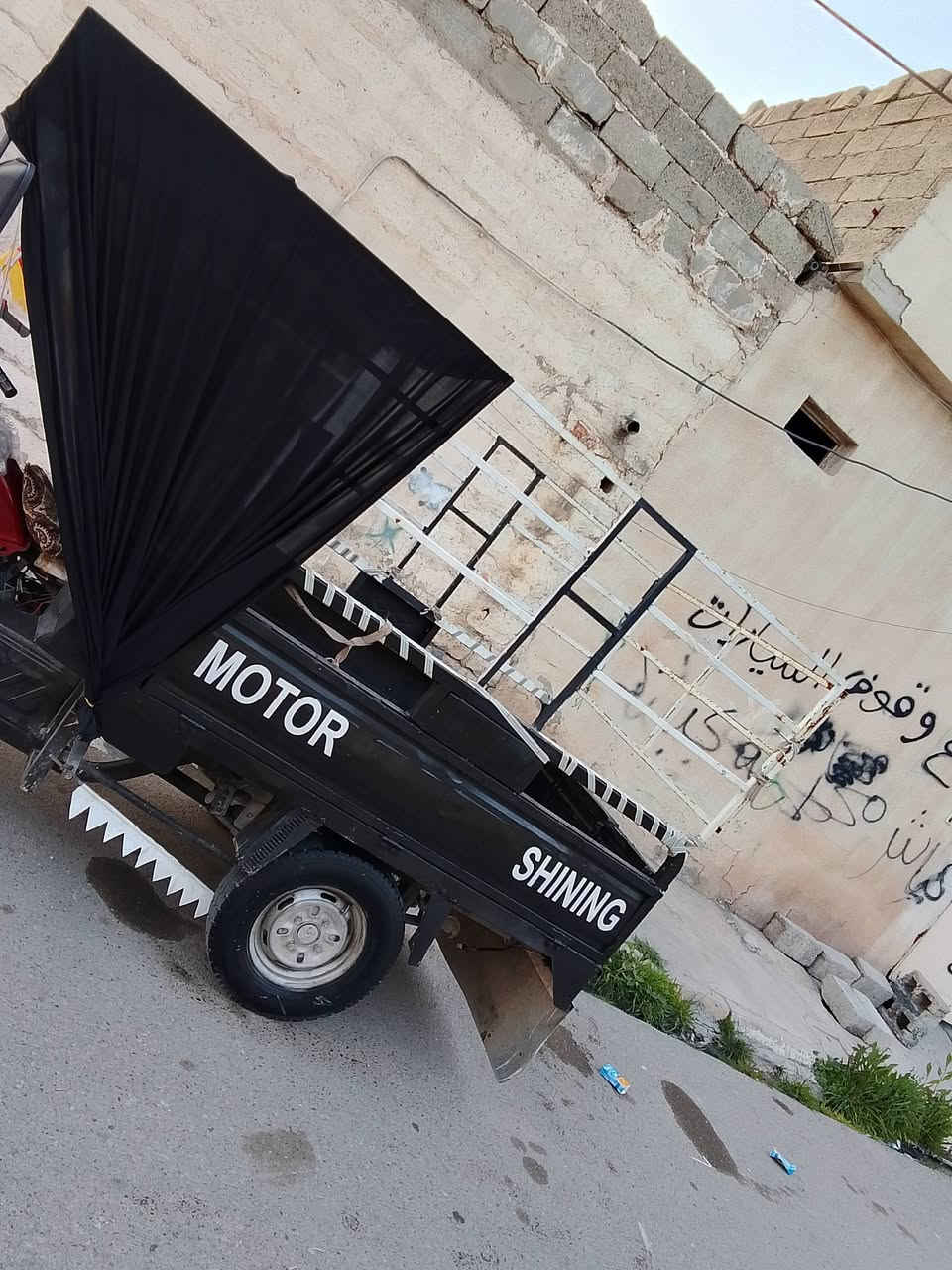 ستوته للبيع كل عيب ما بيها كهربائيات شغاله سلف شغال الستوته نضيفه مال شغل السعر مليون وميه وبي مجال والموشراي لا يتعبني رجائن الا تصال على الرقم‏‪0773 029 2139‬‏
