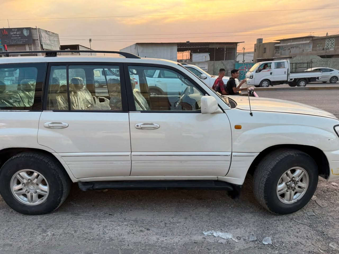 لكزز موديل1998
سياره مكفوله عده الكصه 
عنواني بغداد سياره ادوات 
السعر 70$بيه مجال
***********
