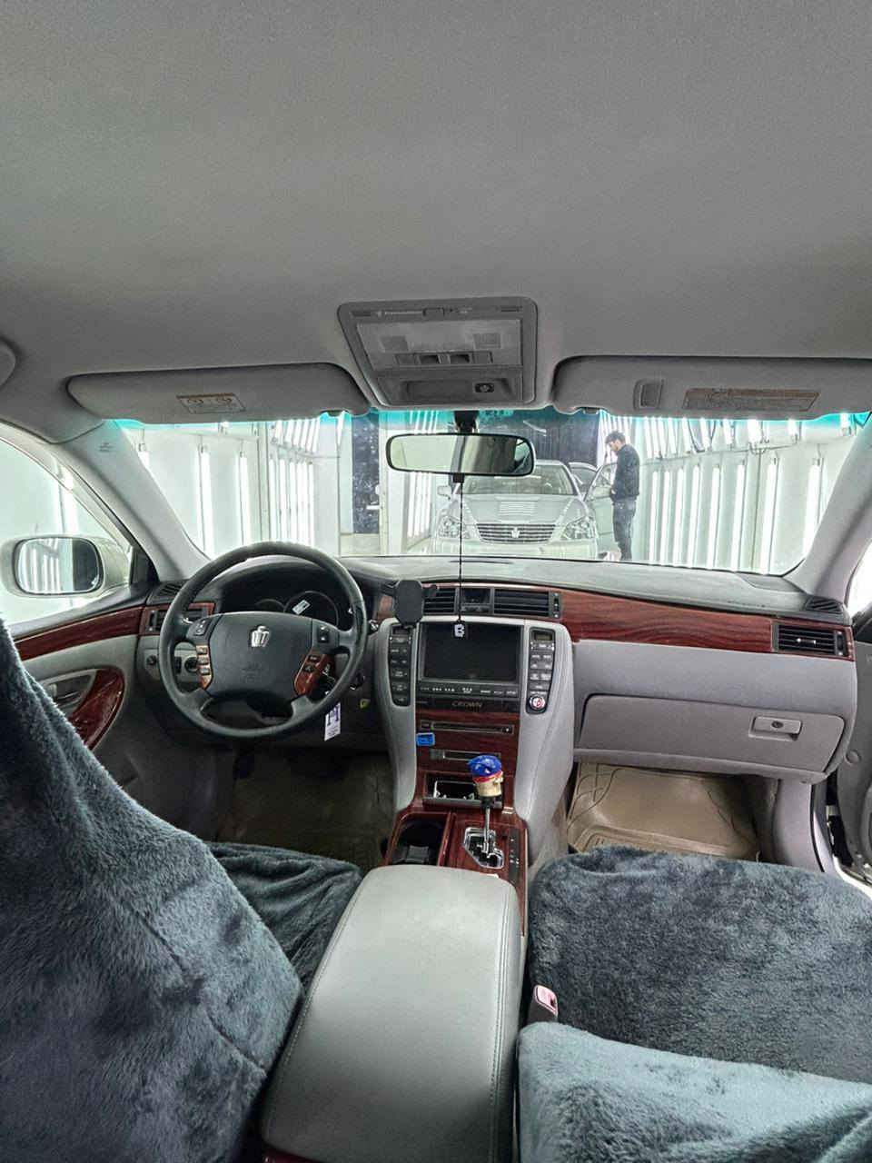 شاهینە موس موس 182 
بەحری 2006
دوو دوگمە ناو ڕەساسی ساج سور
شاشە و کامێرا 
1 پارچەی بۆیاخی ئەوروپایە 
گێڕ و مەکینەی بەشەرت
سعری 57گەڵا ومەعامەلەیە کەم
0750 118 5665
