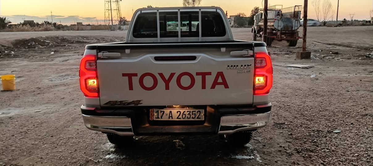 السلام عليكم للبيع هايلوكس بيكم موديل 2024 سياره كفاله عامه رقم كتاب شهداء مثنى ورقمه وجاهزة سياره سبير منازل تخم تواير الشركه سياره على وضع الشركه سياره جديده فول مواصفات تبريد قطعتين كير تماتيك رقم الهاتف ***********
