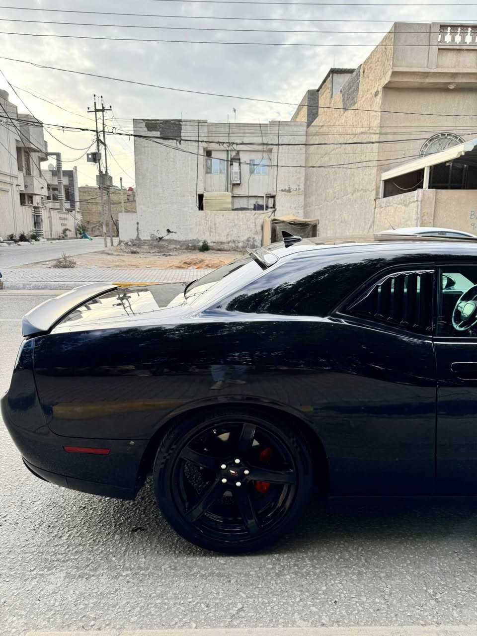 السلام عليكم 
جالنجر 2023 اخر اصدار 
مراوس ب 8 سلندر جارجر موستنك Gt
السياره فول ماعدى السلايد 
مواصفاته معروفه 
كشنات جلد 
تدفئه وتبريد بل مقاعد 
خزن ميموري 
رادر جانبي وخلفي 
المري نزول ذاتي 
تدفئه مقود 
ستيرن كهرباء 
شاشه جبيره 
بعد بيه هواي مواصفات
اضافات 
ويل نجمه خسفه قويه 
كفر فجوج 
شفقه 
سكوبات
دفيوزر خلفي 
زراعه لدات متغير بل جهاز 
دركه srt

مكينه 3600
كير مكينه حداديه تبريد كفاله 
السياره احلى من الصور 
مكان السياره كربلاء 
***********
