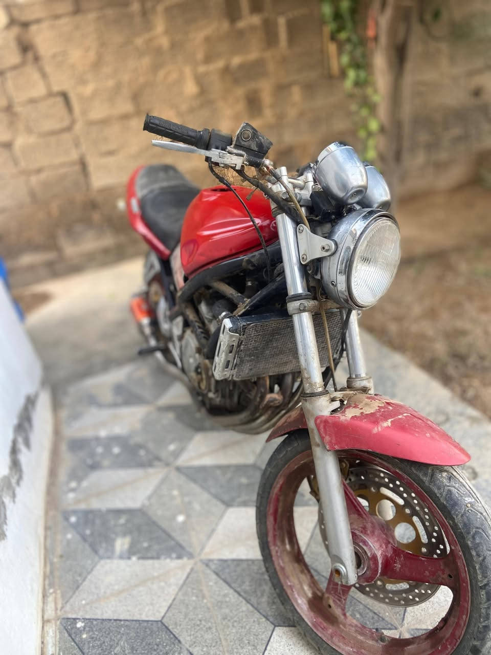 السلام عليكم بطح ساسوكي ربع 250cc الدراجه كطعت نار ماعرف شبيها ابيع كوم حديد 250 وبيها مجال مكاني تكريت القادسية رقم***********
