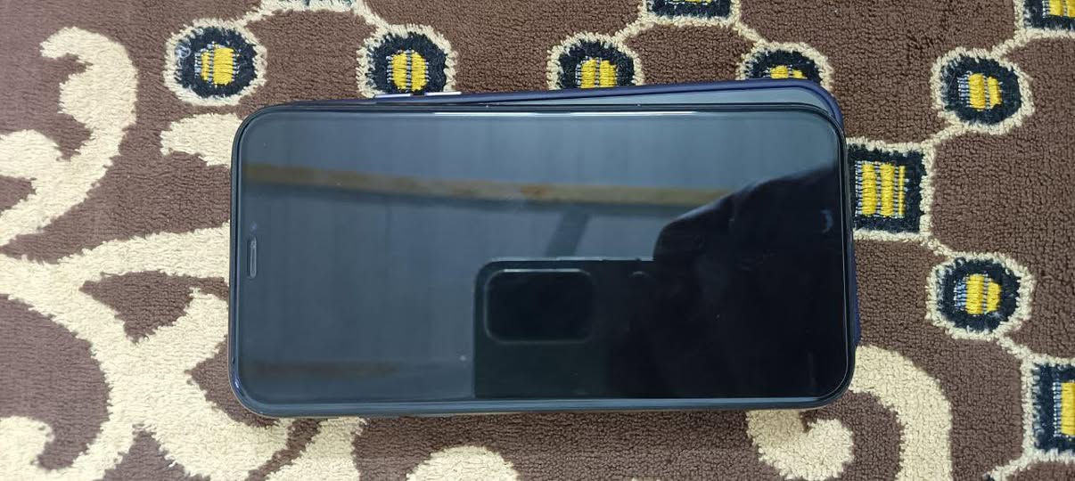 ايفون XRذاكره 128بطاريه 76   الجهاز مكفول من كلشي مداخل تصليح ابد بدون ملحقات فقط حافظه ولزكه للبيع رايده ب160 مكاني بغداد مدينة الصدر ***********
