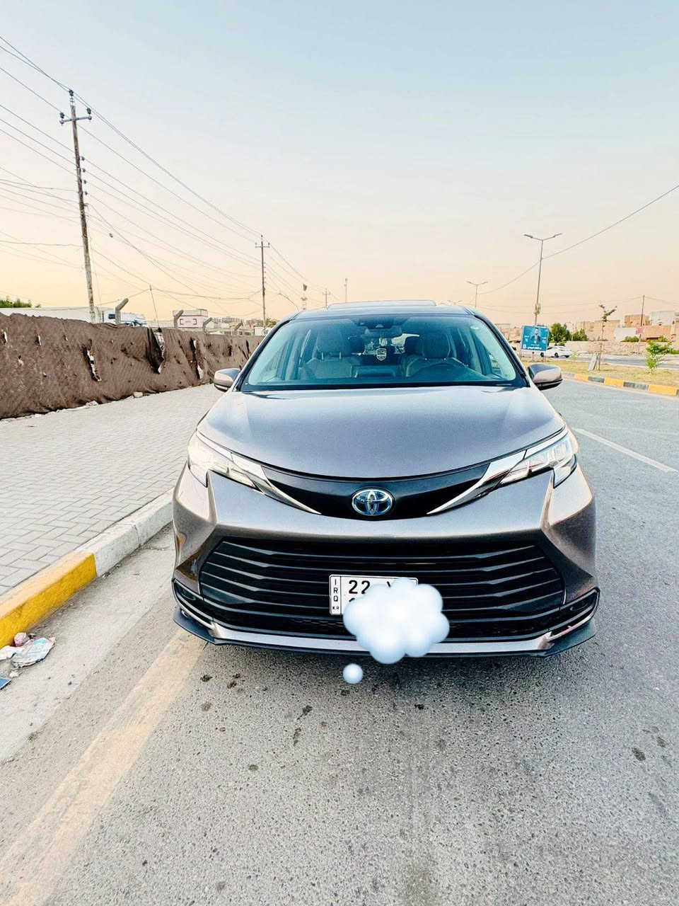 تويوتا سيينا 2022 LE بلاس محسن
رقمها اربيل خصوصي بااسمي تحويل مباشر

مكينة 2500 هايبرد اقتصادي 

مواصفات فتحة سقف 

ابواب سلايت كهرباء كشنات كهرباء تدفه وتبريد بالكشن

رادار امامي وجوانب مانع تزحلق 

نظام كروز قفل سرعة تحكم قيادة ذاتي وتحكم سرعة

شحن وايرليس

وبعد بيها اهواية مواصفات وسيارة بعدها جديدة ع وضع الشركة 
ماشية 100 ميل بالعراق ماشيه بس 30 ميل و70 باامريكا 
يعني بعدها كلها ع وضع الشركة من مكينة وكير وبطاريات وصدر جديدة ع وضع الشركة 

والضرر مثل ما موضح بالصور بجم كبس ايرباك شركة وبيها كلير 3 قطع من امريكا 

للاستفسار اكثر اتصال ع الرقم او مراسلة واتساب ***********
