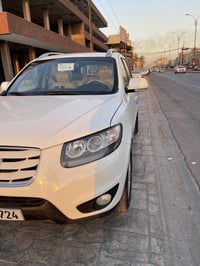 سنتافي مديل 2010 كفاله من الصبغ والبارد السيارة  ماشيه 230     6 سلندر...