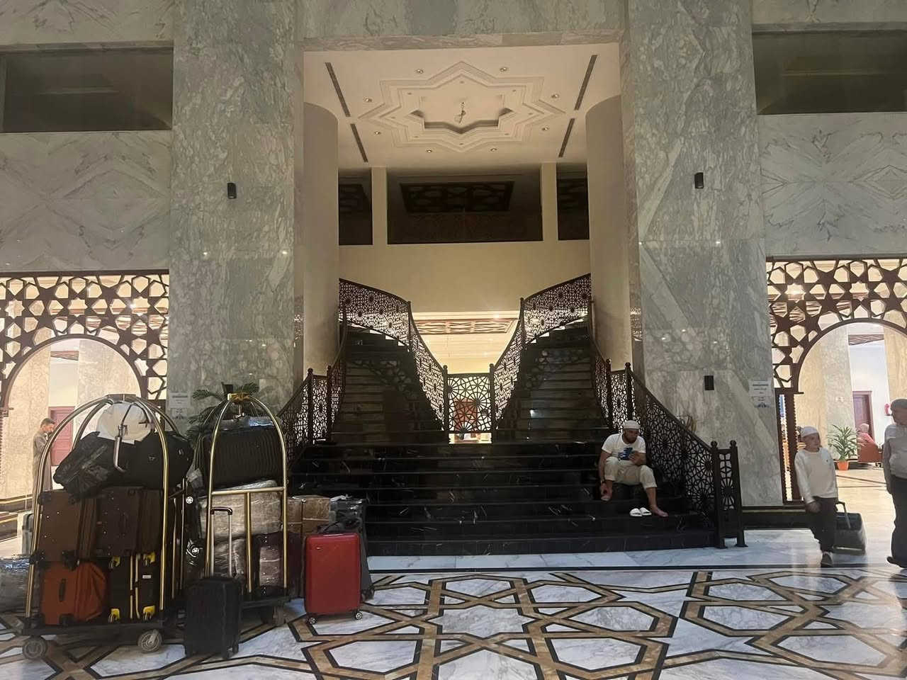 مستمرين باستلام جوازات عمرة نصف السنه
~فندق منارات غزه 5 نجوم قرب الحرم مشياً على الاقدام 
ولا زلنا مستمرين باستلام جوازات عمرة شهر رمضان المبارك 
~فندق فجر البديع 1 
للاستفسار مكتبنا الرمادي شارع 40 مقابل فندق الانبار الدولي 
***********
***********
