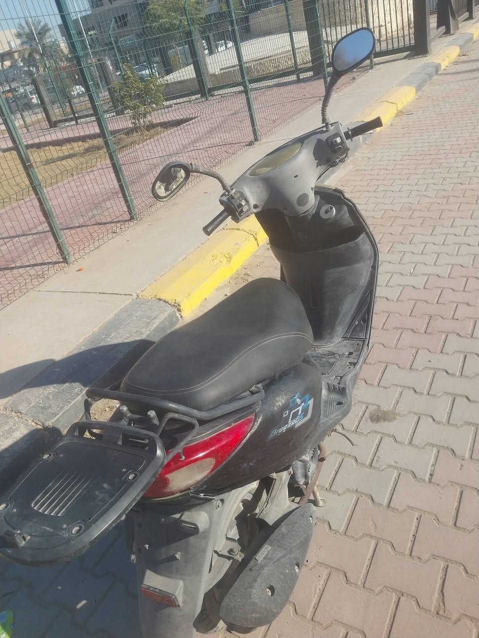 للبيع دراجه  بريز  خيرمن الله سعرها ٦٠٠ وبيها مجال بغدادالعامريه للتواصل واتس فقط ***********
