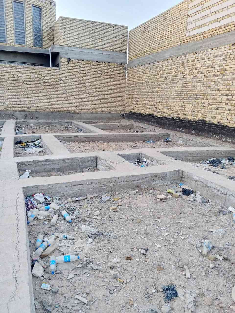 يالله سلام عليكم نص عرصه طابو صرف بيع مستعجل بل 18 بالسياسيين مساحته 150 م قريبه على المدارسه بيه رباط فد رباط يراده تلحيظات  خدمات موجود ويكون سعر 34 مع مجال للأستفسار *********** حيدر الشيباني
