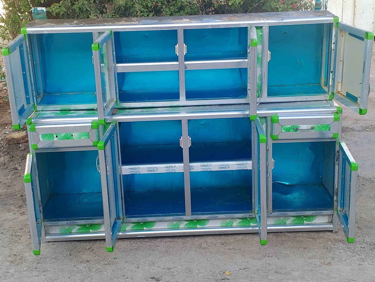 يارزاق كاونتر مترين للبيع بابل قضاء القاسم ***********
