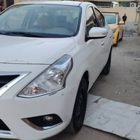 نيسان صني موديل 2025 ماشية 11الف سيارة بعدهي زيرو بيها بس ملاحظتين اذا...