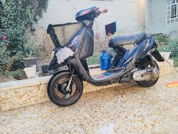 ماطور بزون للبيع معمر جديد ويرهم مراوس ماطور شحن حسب التفاق المكان قوسيات عند اسواق ابو علي  مفتوحه الخاص *********** سعر 135
