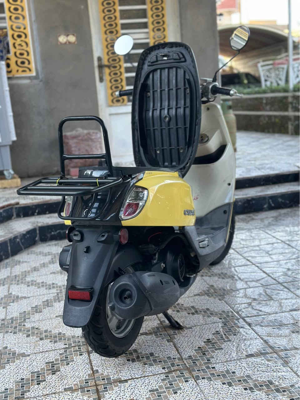 السلام عليكم 
دراجه بوليسي حديث موديل 2014
لون مميز 
دراجه ختم واحد وصل معرض موجود
السعر مليون و 275 وبيهه مجال 
مكاني كربلاء طويريج 
*********** كربلاء, العراق
