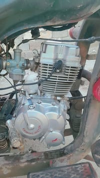 االسلام عليكم ستوته للبيع دايوان كاملة ما ناقصهة شي تجي تشغل وتطلع اور...