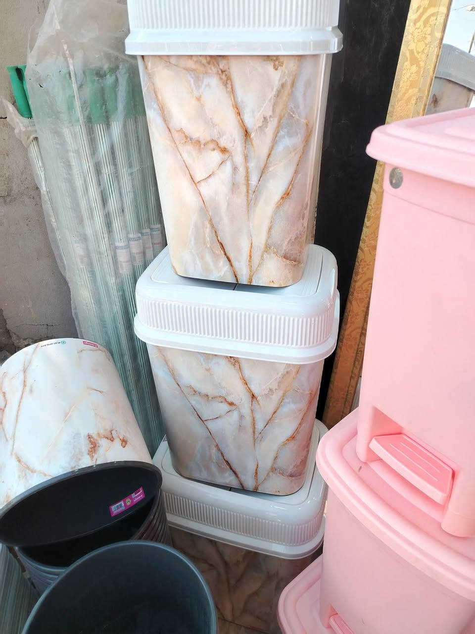 السلام عليكم 
المسواك جديد 
العنوان الكماليه الفلكه الشهداء 
اهلاً وسهلا باجميع الزبائن المحترم 
هذا رقم حساب الصفحة 
 ***********
