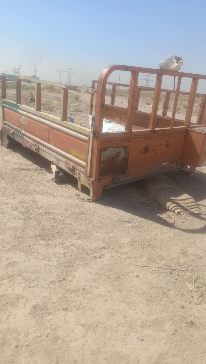 سلام عليكم 
ستوته البيع اوراق محرك شغال بدي نضيف ،؟؟؟؟بس عوزه ترتيب الن متروكه من زمان ومثل ما شاهدون اشاصي طاگ من ترجيه الوره المكان المزارع ازبير تواصل وتساب ***********
