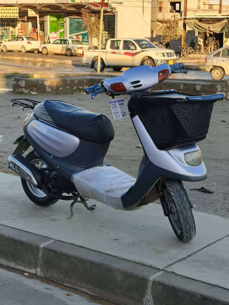 اسلام عليكم ماطور نفخ للبيع شرط شاصي ومحرك فقط قبق هندر كهربائيات كلها شغاله سلف شغال تواير جدد السعر 375 وبي مجال الرقم *********** 
الرقم ***********
