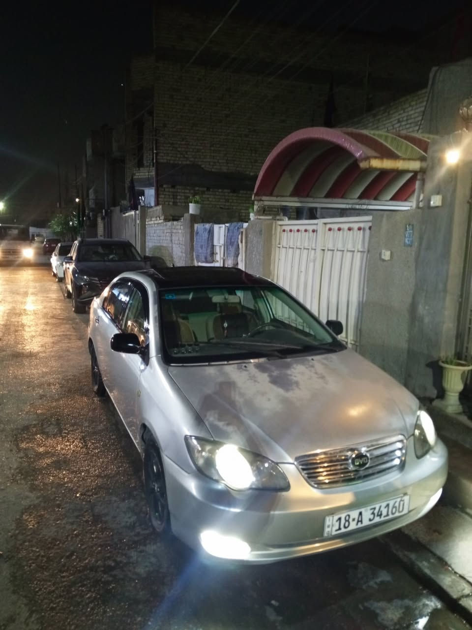 سلام عليكم سيارة BYD F3  للبيع سيارة نضيفه مال جناي موديل 2013 كير ومحرك اوتوماتيك لانسر ابلادي وبدون ضربه وبدون صبغ عدا الاهلالات جاملغ الخلفي سيارة جاهزة  كير محرك تبرد يعني تاخذه جاهزة سيارة جانيها بيدي سعر 58 وتواصل والاستفسار ***********
