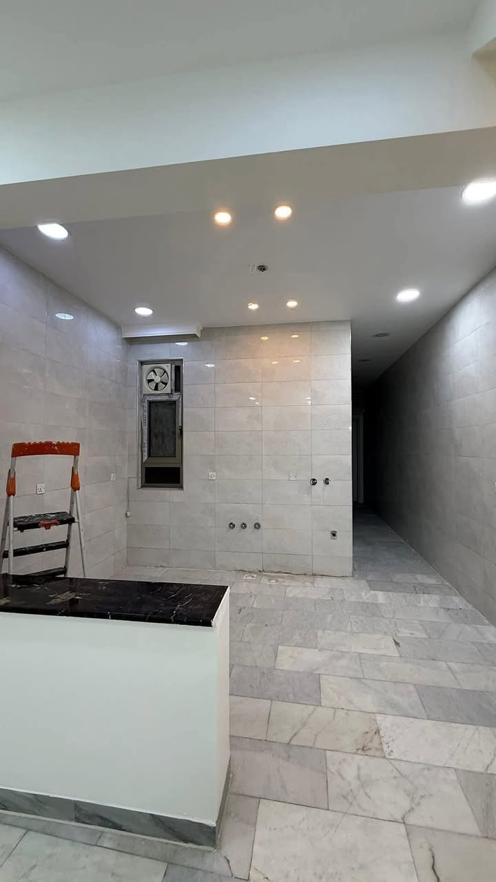 🏡 شقة للإيجار – المنصور / حي دراغ
عوائل- طالبات - موظفات 
تتكون من:
غرفتين نوم ، صالة ،  مطبخ ،  حمامات 2

📞 للاستفسار: ***********
📍 مكتب أمير علي للعقار – المنصور / حي دراغ

#المنصور #حي_دراغ #شقة_للإيجار #عقارات_بغداد #إيجار_شقق #مكتب_أمير_علي_للعقار #طلاب #موظفات
