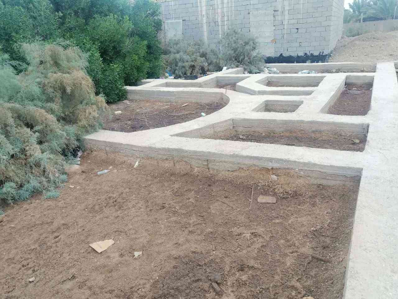 السلام وعليكم بتلو صب كونكريت المساحه 350 ناصريه مقابيل ملعب الاولمبي الي عند الازيرج قرب صيطرة مدخل 
يبعد عن شارع ٤٠٠ متر 
فرع تبليط بلباب 
السعر 16بيه بجال قليل 
ماء كهرباء 
واتساب
‏‪***********‬‏
